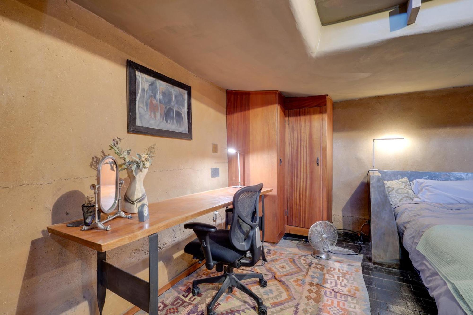 Adobe Studio 2 Blocks To Downtown Santa Fe Plaza! 外观 照片